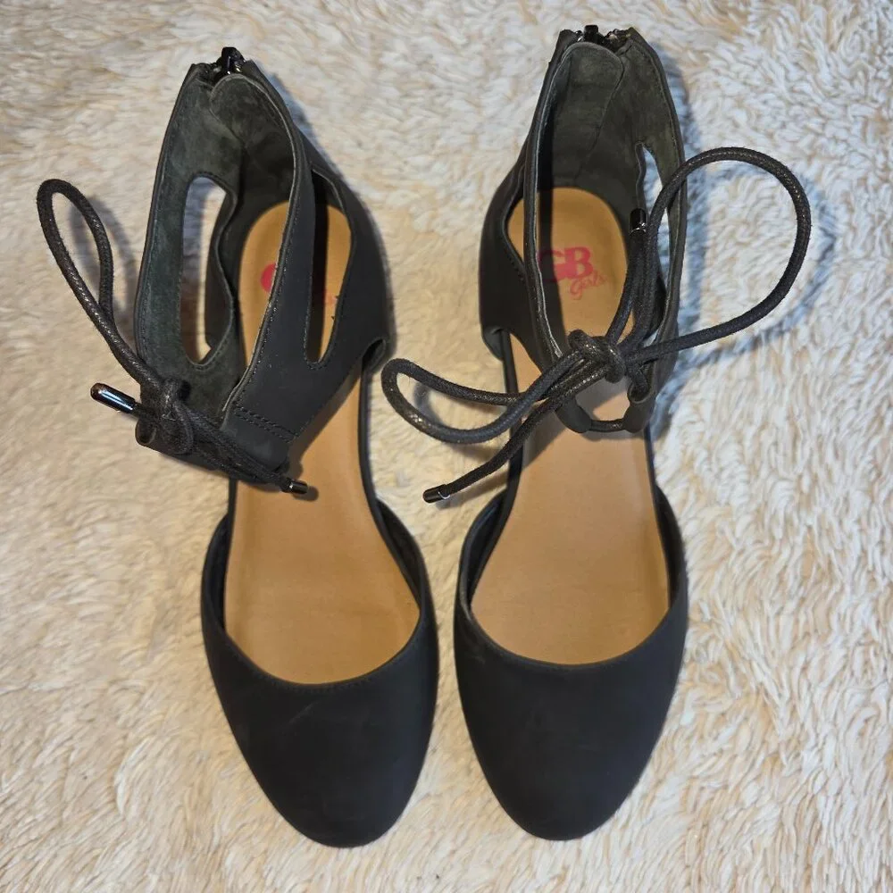 GB Girls Size 4 Black Accorde Cut Out Heeled Dress Shoes, NWT